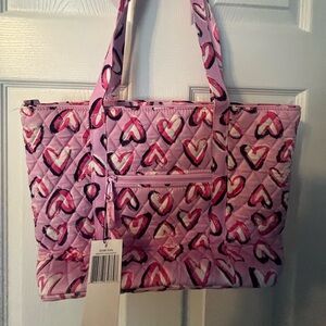 vera tote bag nwt and small clutch nwot hearts